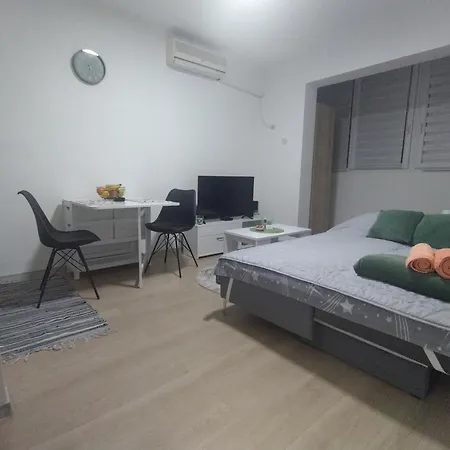 Apartment Una Studio Apartman